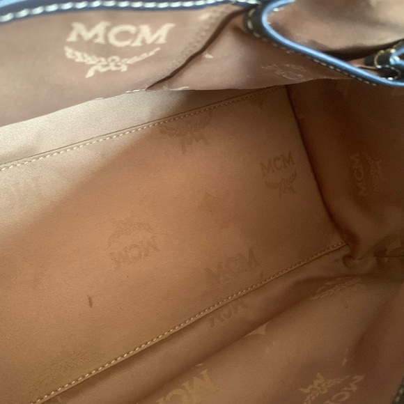 MCM limited boston’s bag - Picture 9 of 11